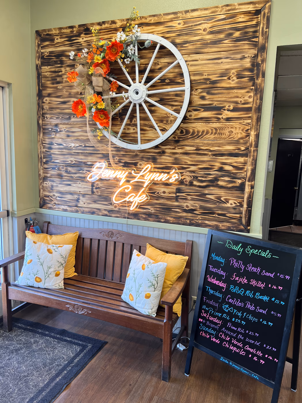 Jenny Lynn's Cafe photo 2