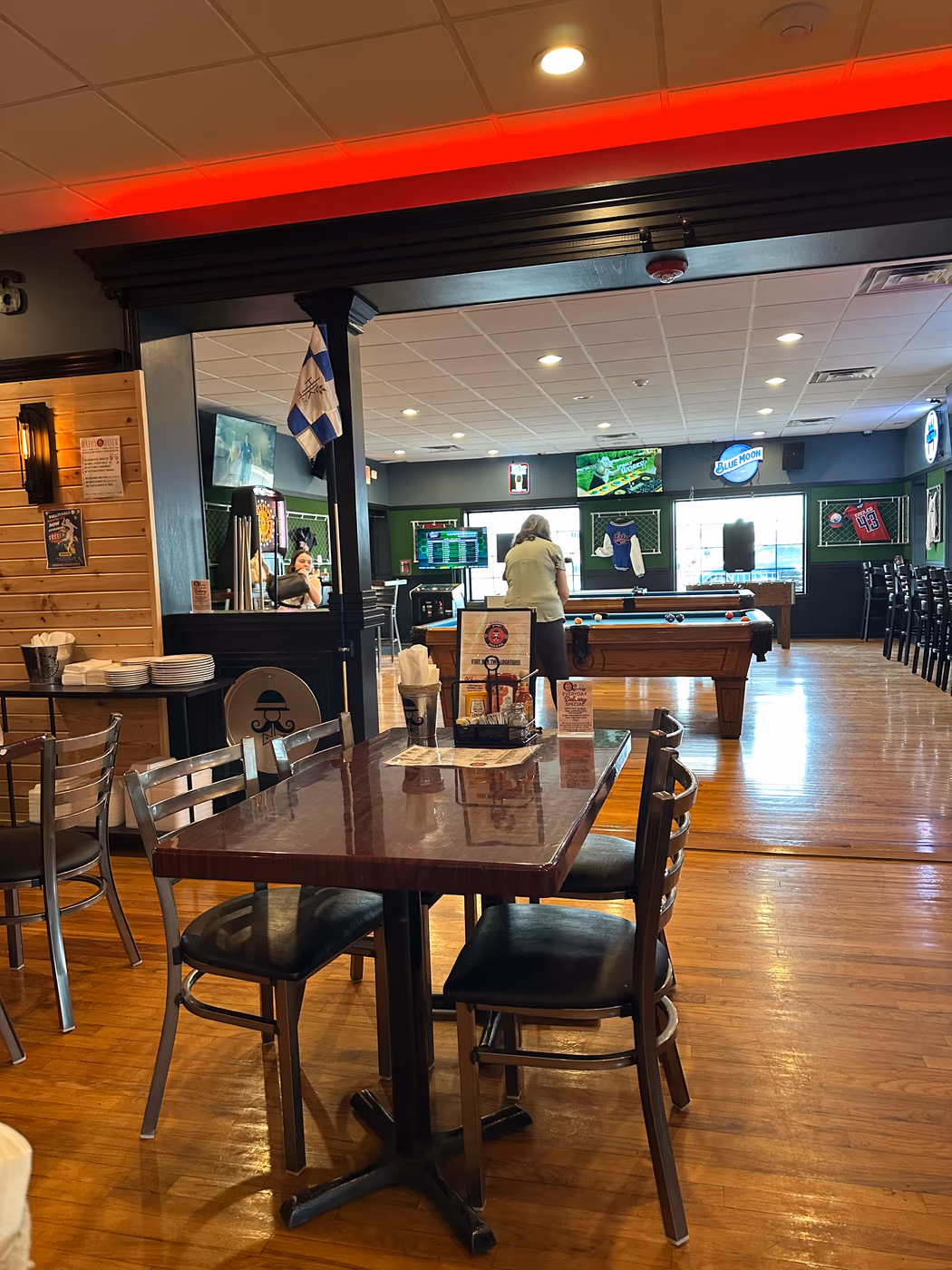 JJ Twig's Pizza & Pub photo 2