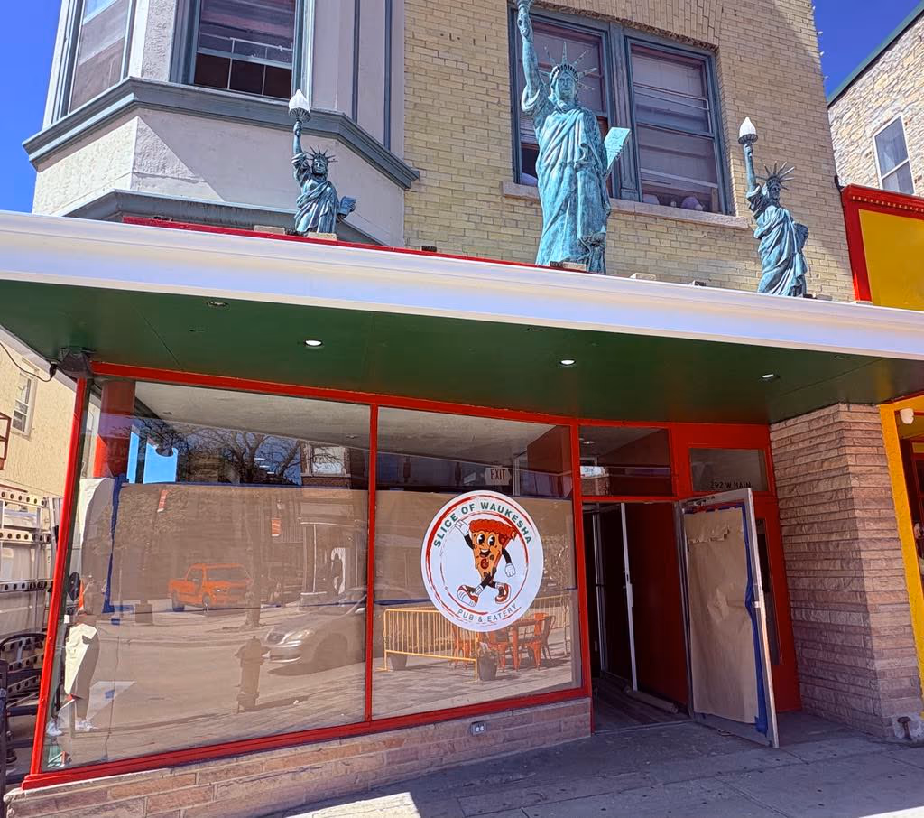 Joey's Slice of Waukesha