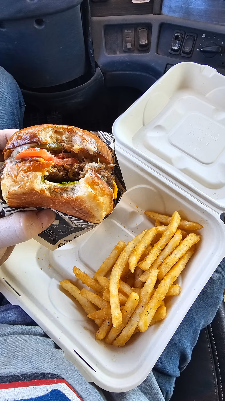 Js Vegan grill & burger