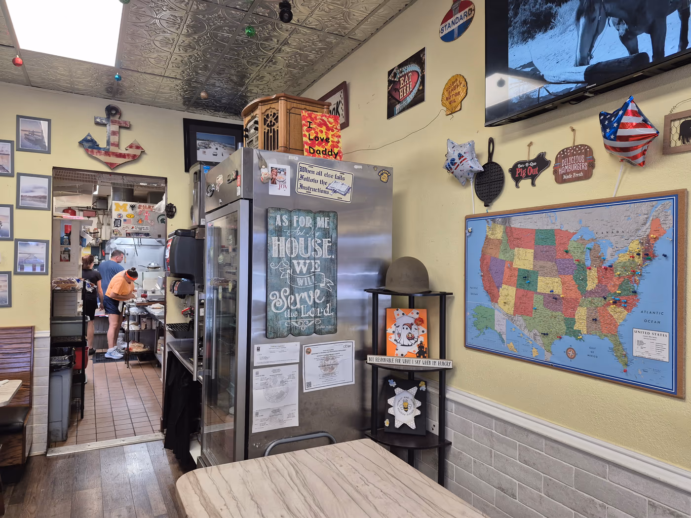 JT's Corner Diner photo 2