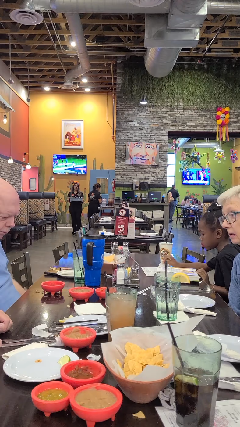 Juan's Flaming Fajitas & Cantina photo 2