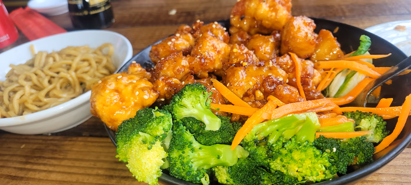 Koi Asian Cuisine Weirton photo 3