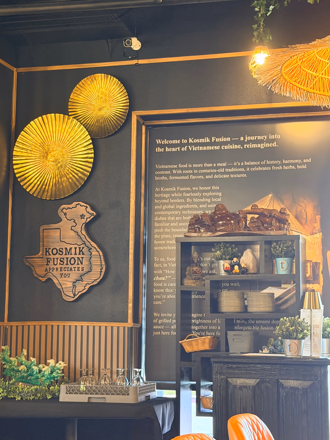 Kosmik Fusion Bar & Restaurant photo 3