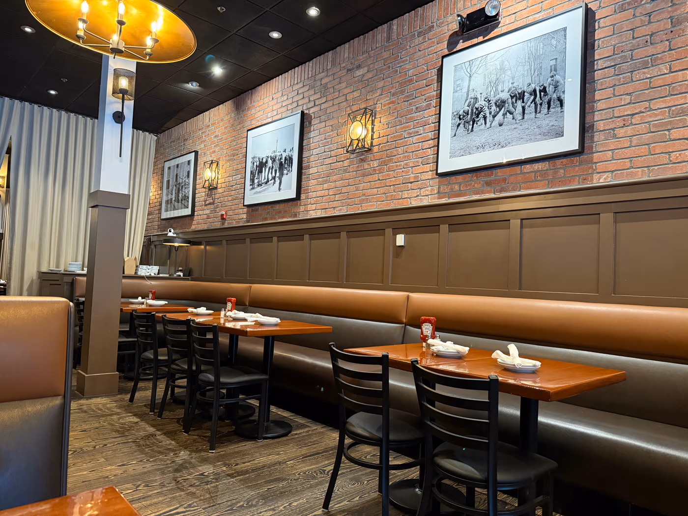 Krave Kitchen & Bar photo 2
