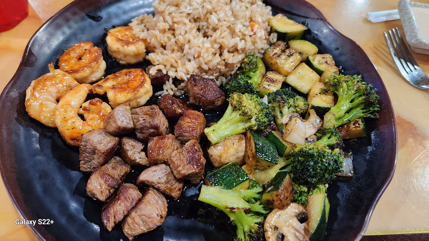 Kume Japanese Cuisine: Sushi & Hibachi photo 3