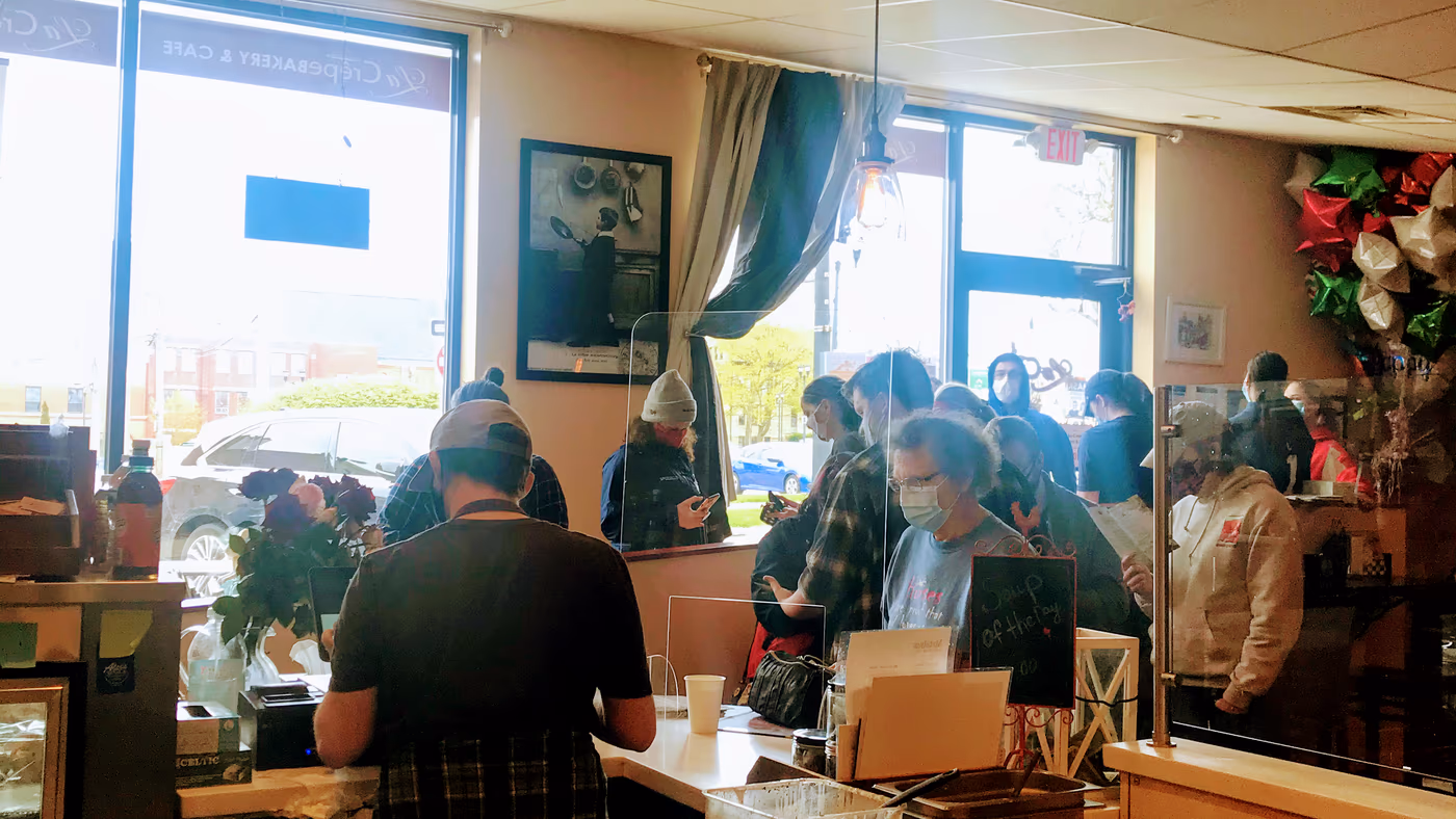 La Crepe Bakery & Café