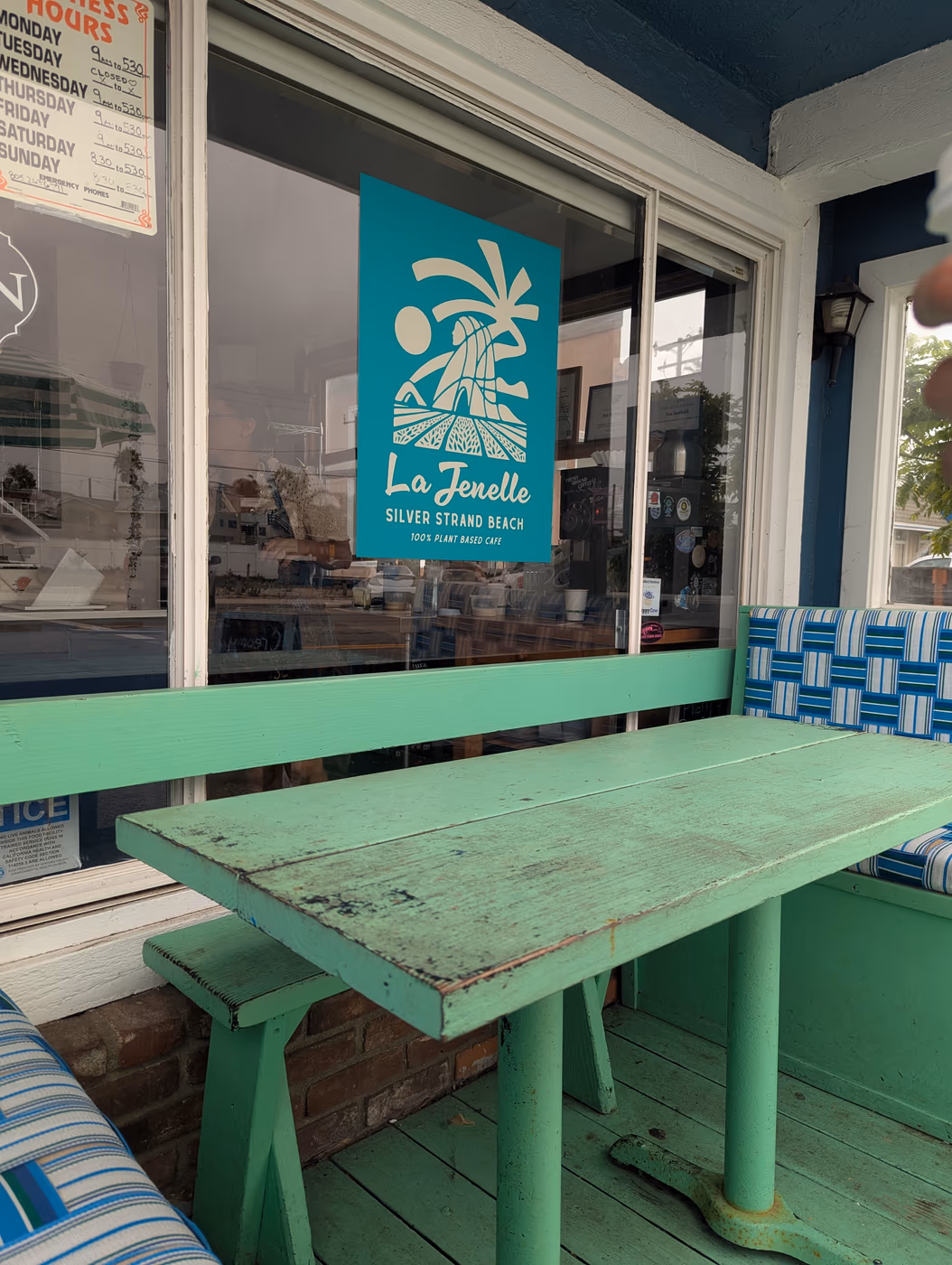 La Jenelle Natural Cafe photo 4