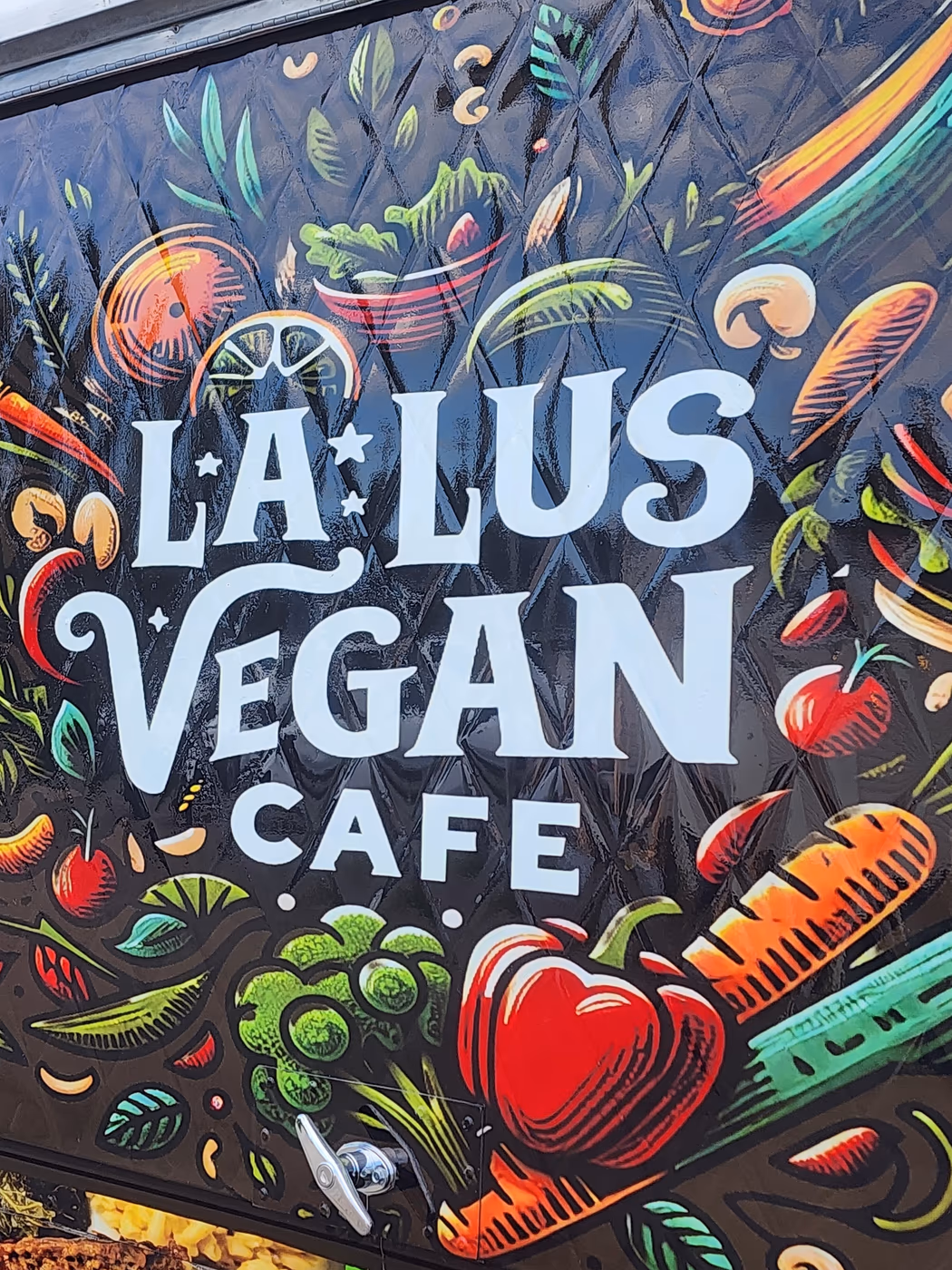 La Lus Vegan Cafe photo 2