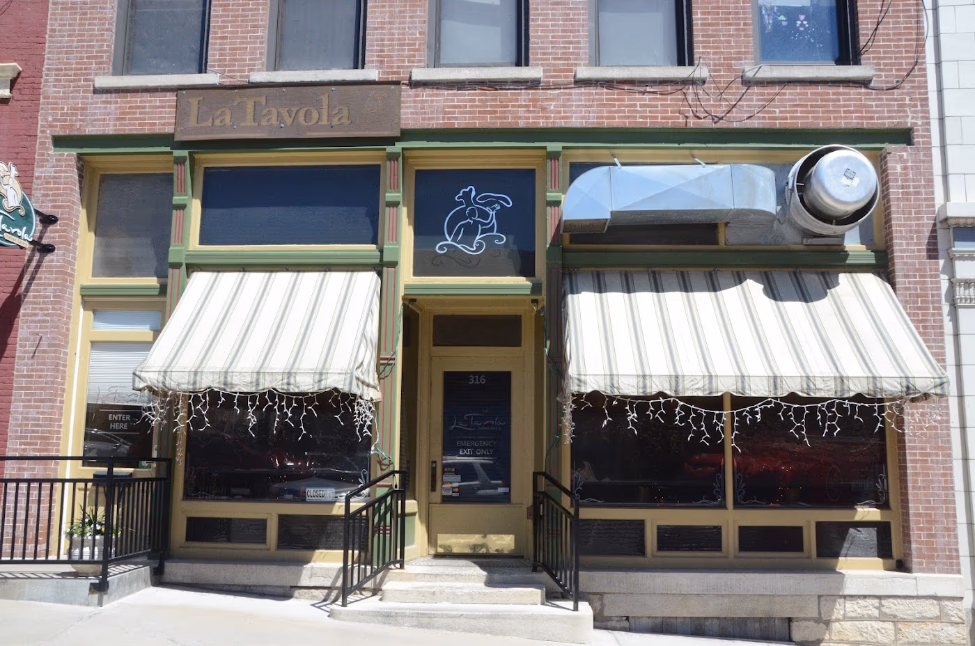 La Tavola Italian Eatery