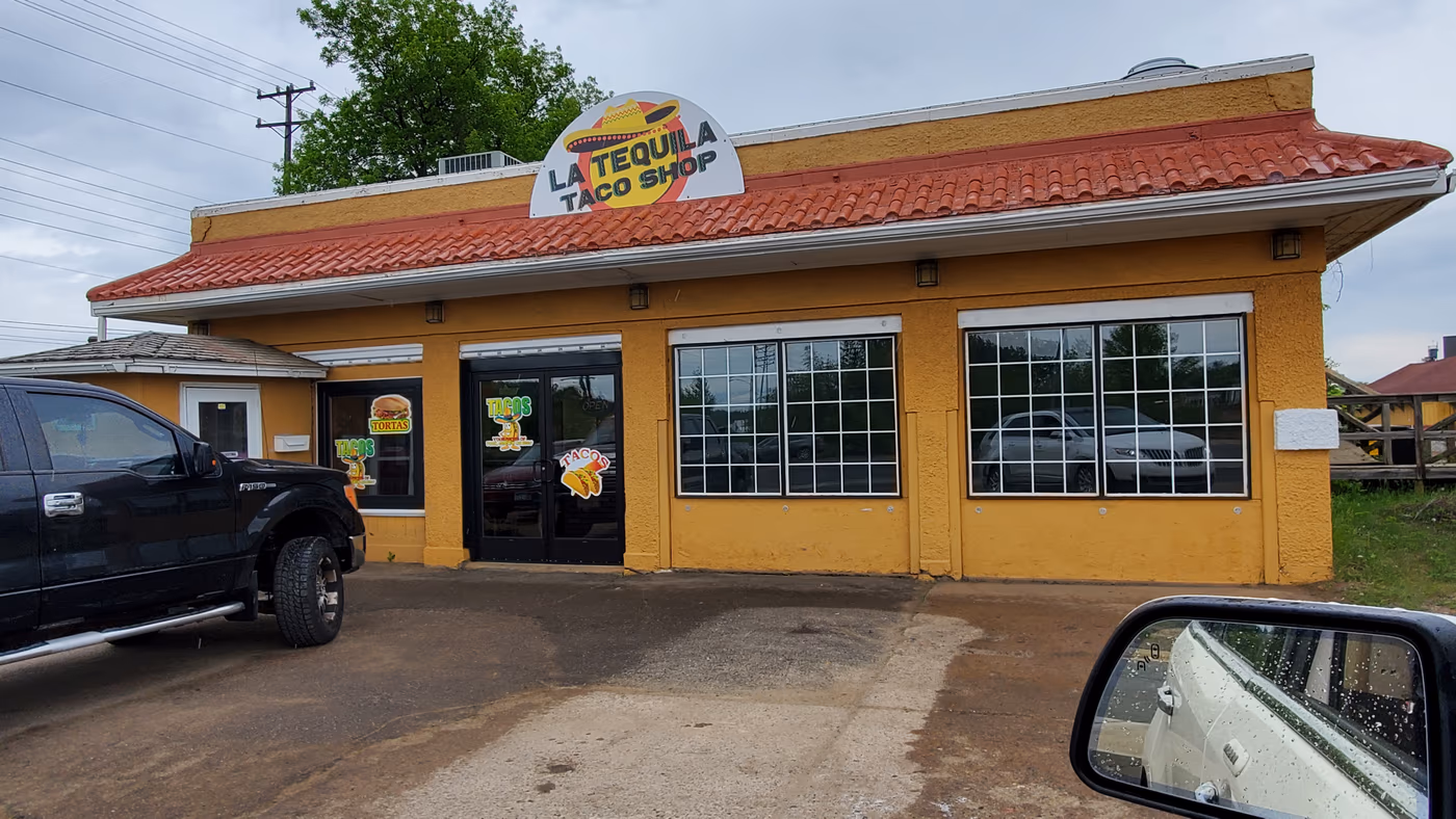 La Tequila Taco Shop photo 2