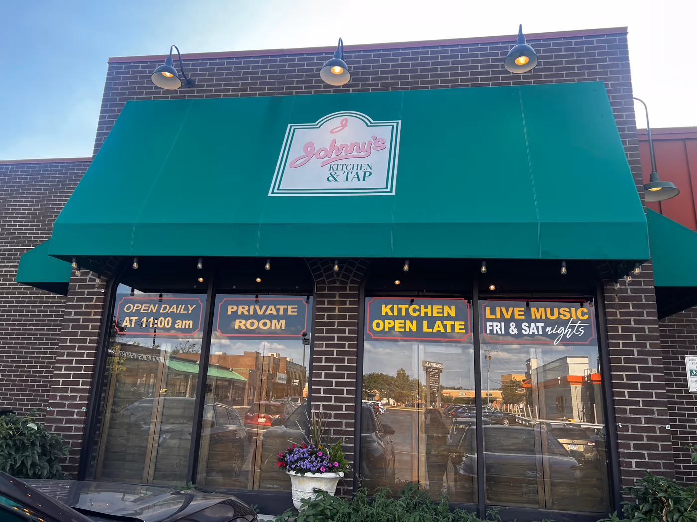 Lake Avenue Tavern