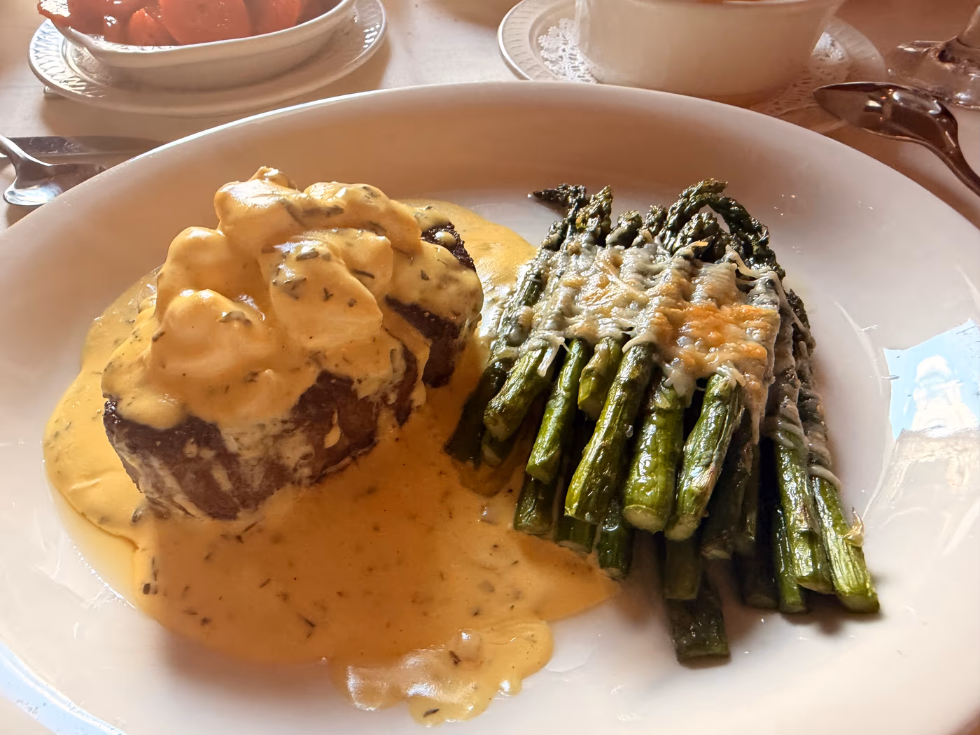 Laury's Restaurant