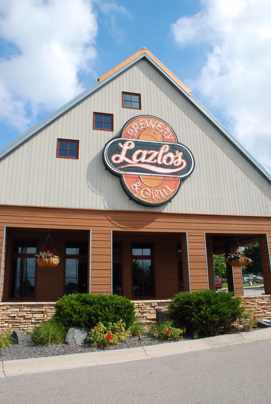 Lazlo's Brewery & Grill