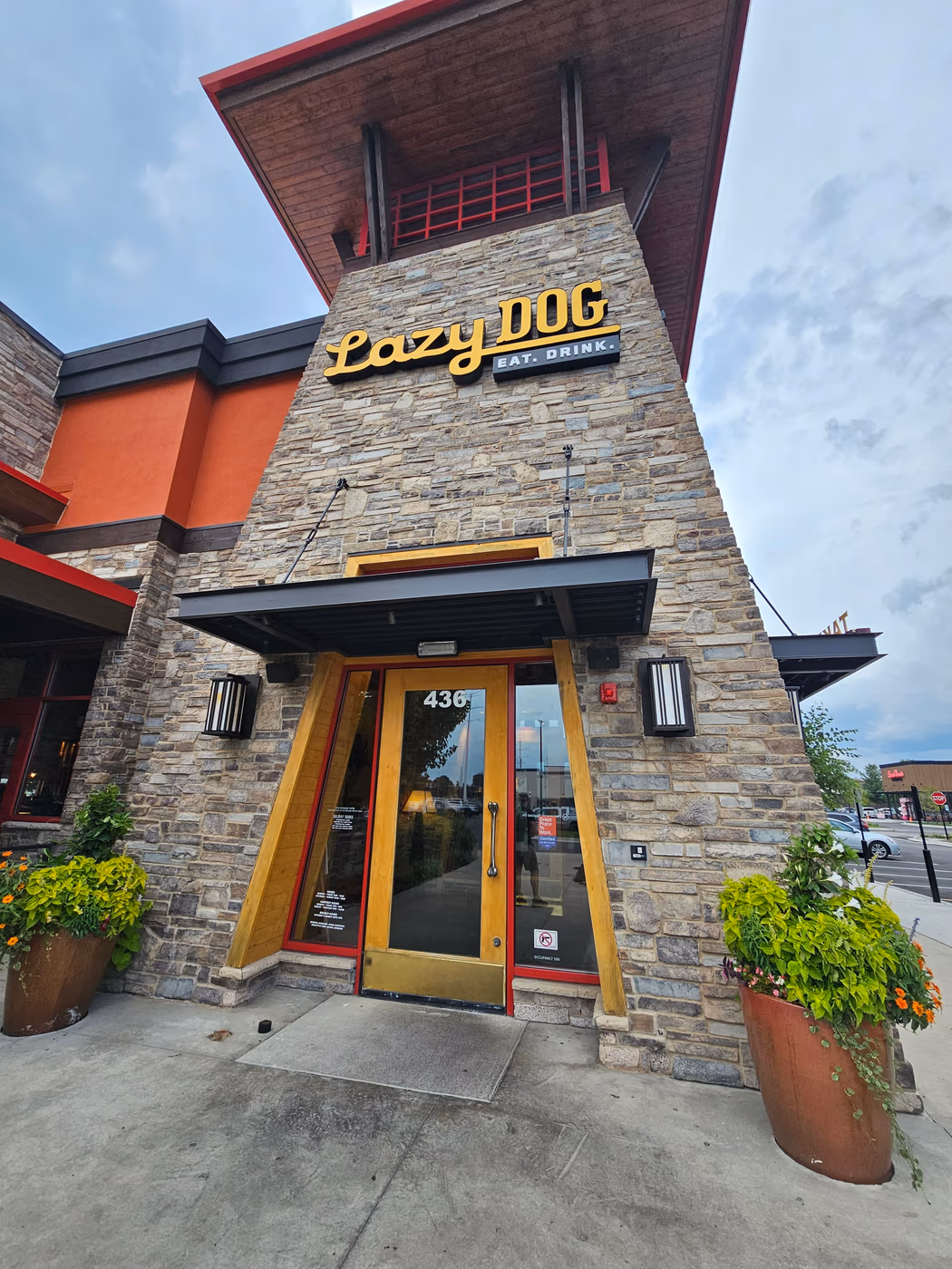 Lazy Dog Restaurant & Bar