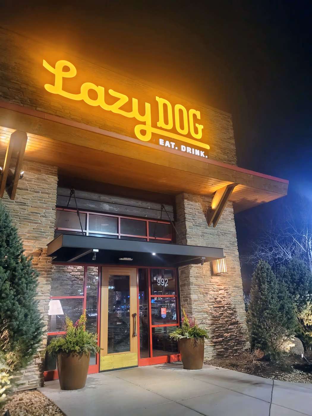 Lazy Dog Restaurant & Bar