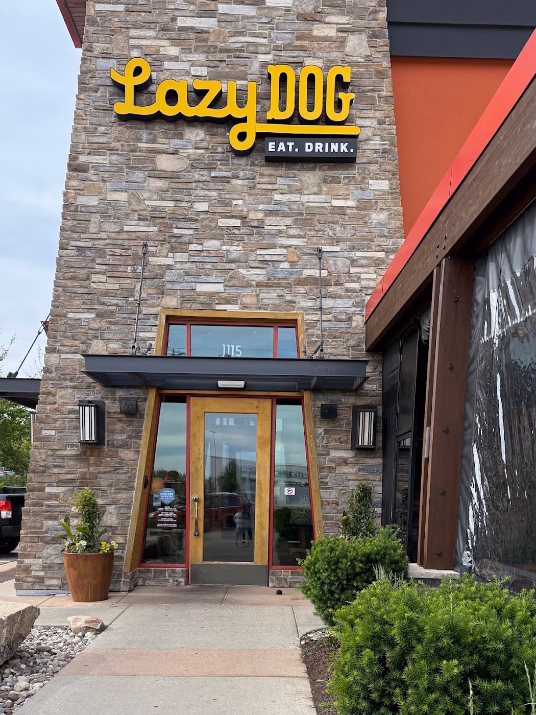 Lazy Dog Restaurant & Bar