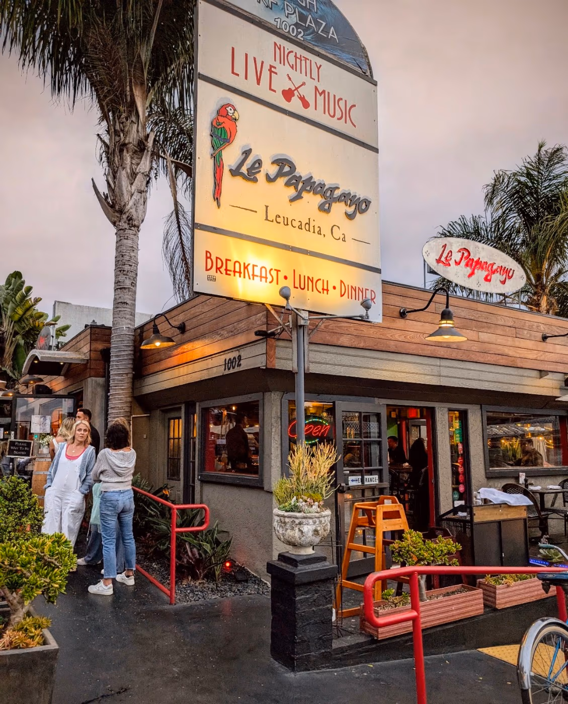Le Papagayo