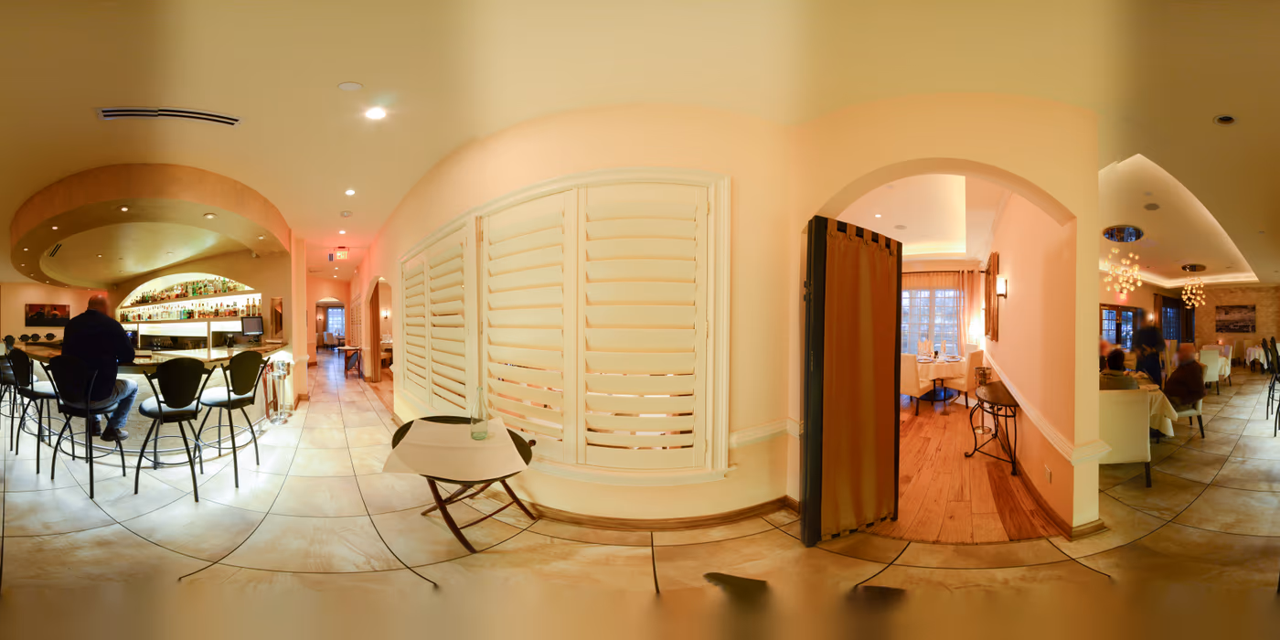 Le Yaca French Restaurant photo 4