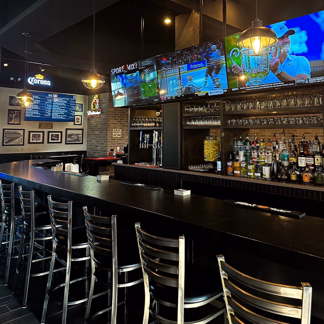 Legends Grill & Bar photo 2