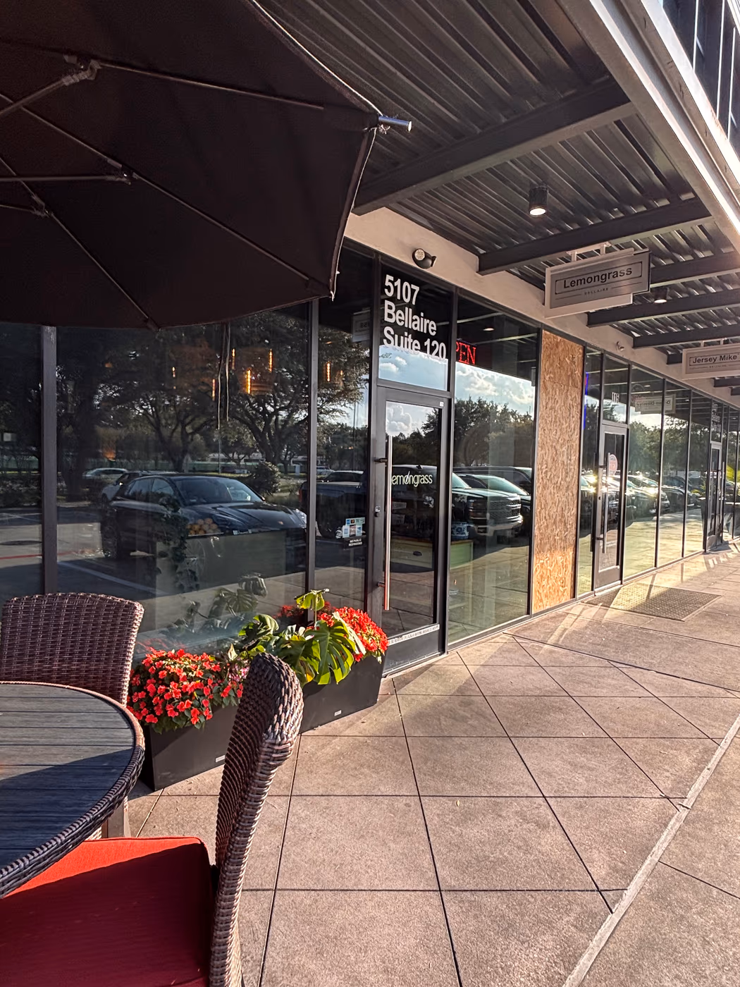 Lemongrass Cafe photo 2