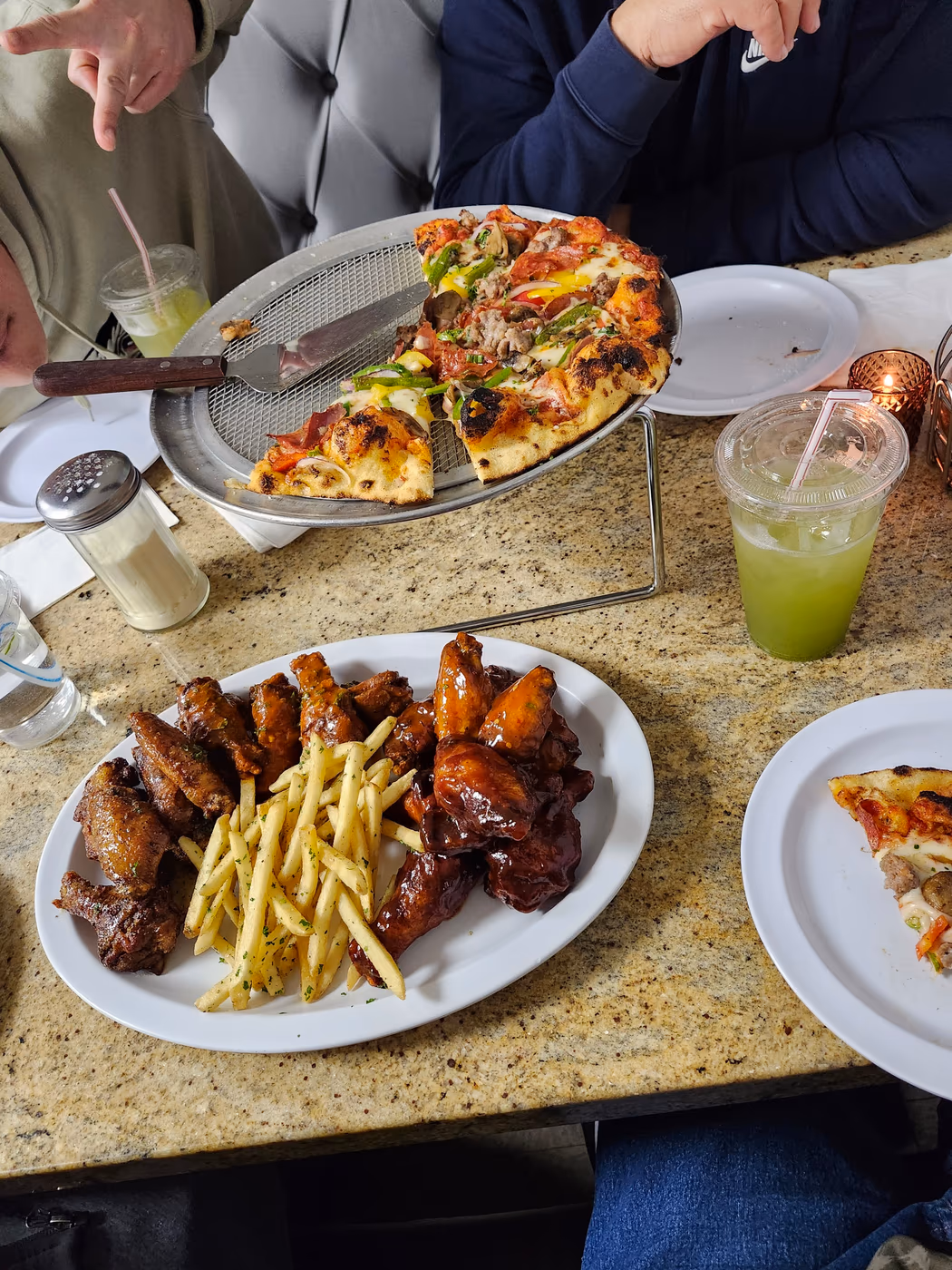 Lena Ardiendo Pizza Restaurant photo 4