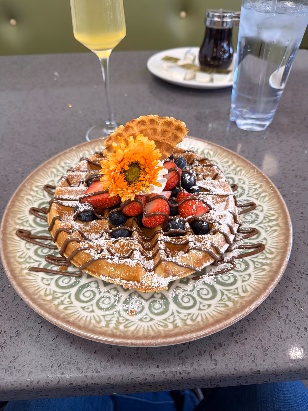 Leo's Brunch House photo 2