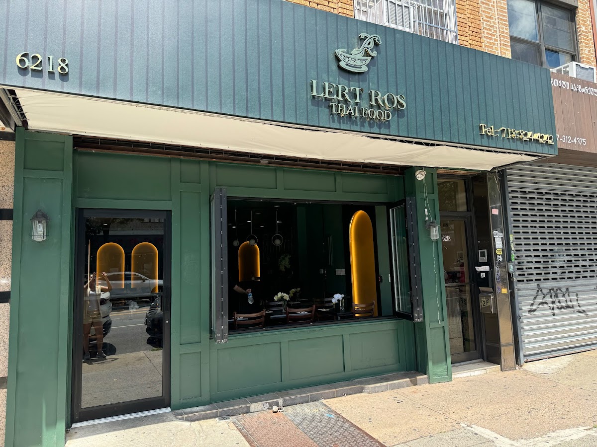 Lert Ros Thai Food
