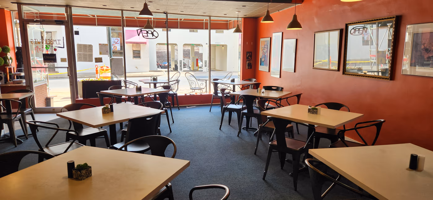 Limbertwig Cafe