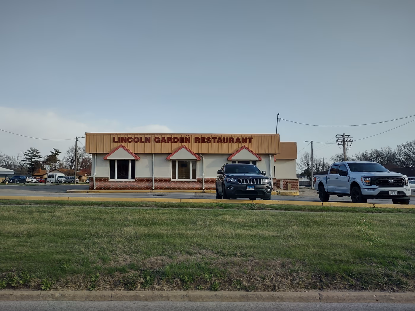 Lincoln Garden Family Restaurant photo 2