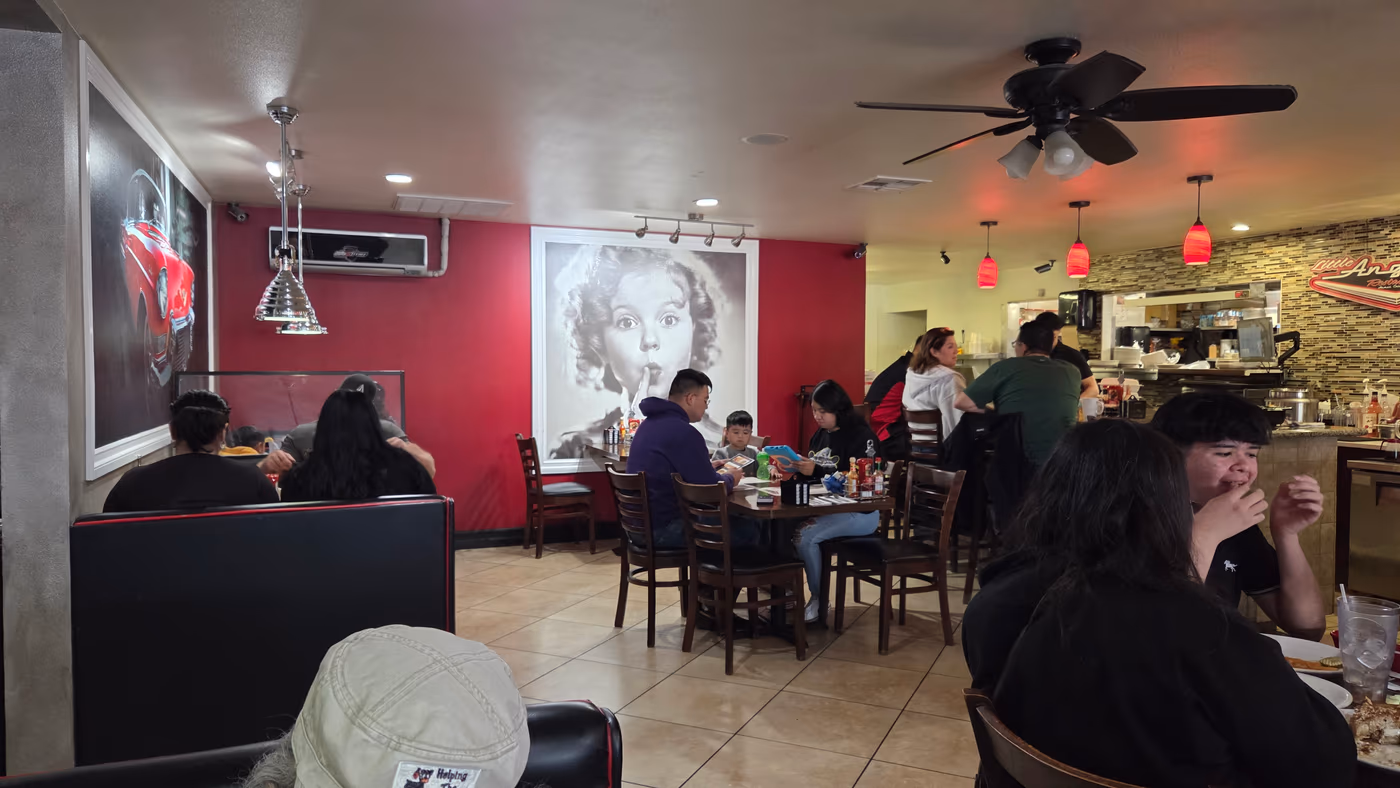 LITTLE ANGIES RESTAURANT photo 3