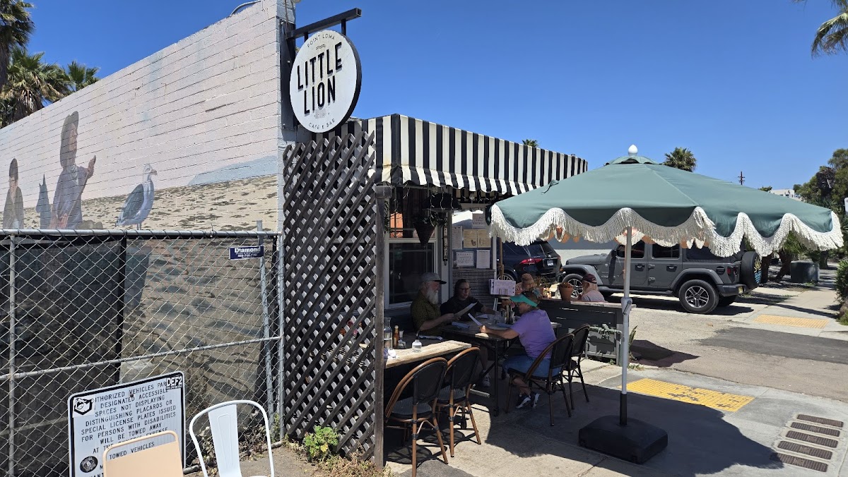 Little Lion Cafe