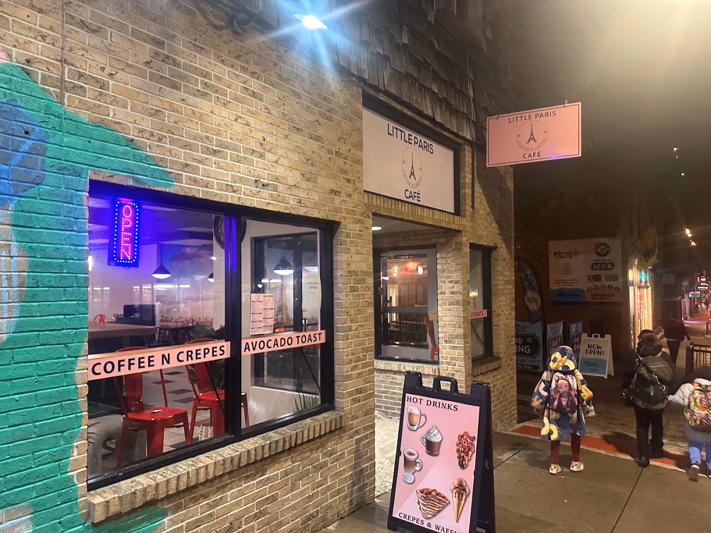 Little Paris Café
