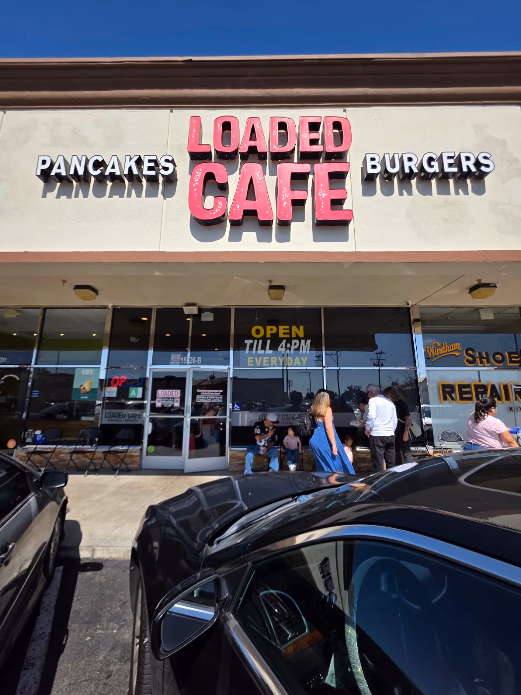 Loaded Cafe Restaurants Lawndale photo 3