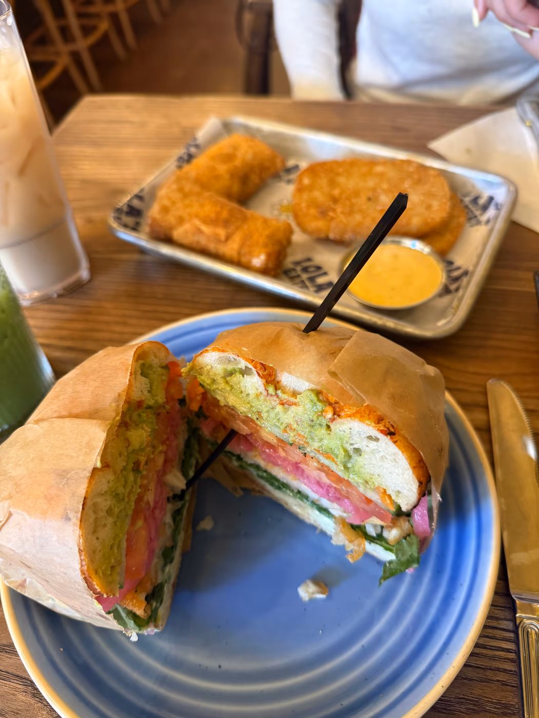 Lola's Eatery photo 3