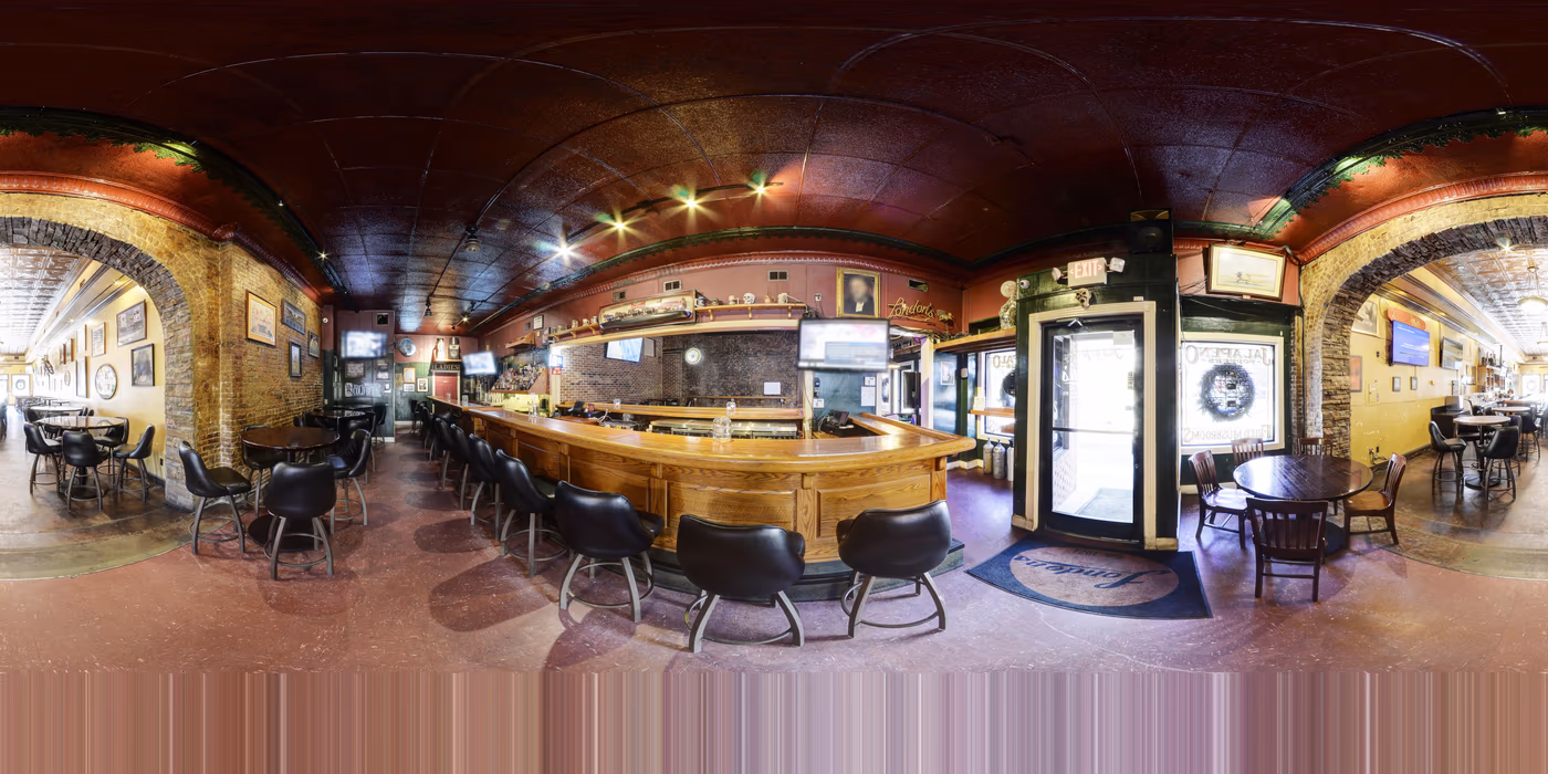 London's Restaurant and Bar photo 2
