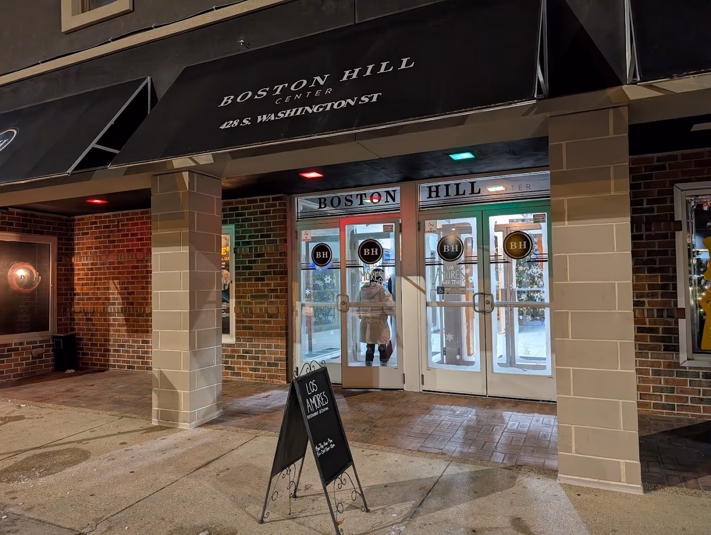 Los Amores Restaurant & Cantina photo 3