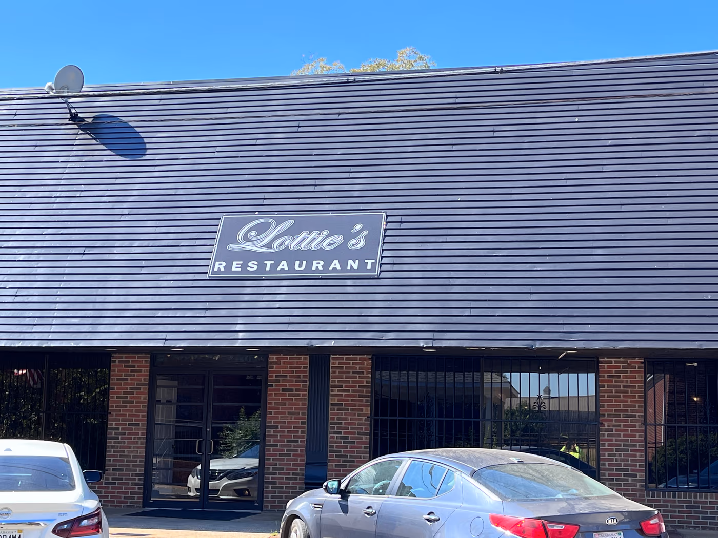 Lottie's Restaurant photo 2