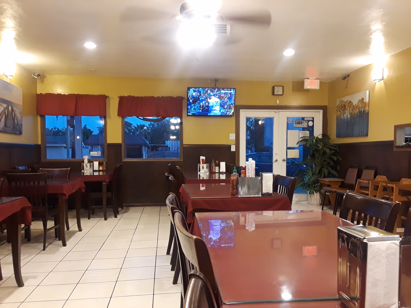 Lotus Restaurant photo 3