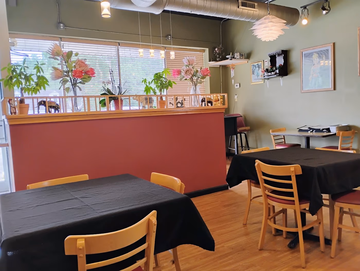 Lotus Thai House