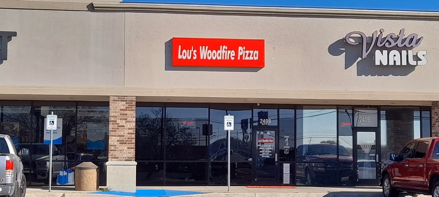 Lou's Woodfire Pizza photo 3
