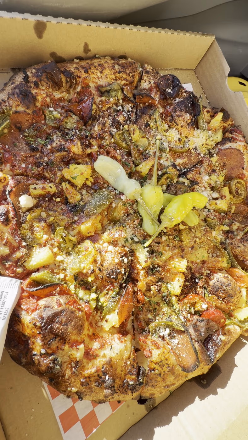 Love Amaro Pizzeria