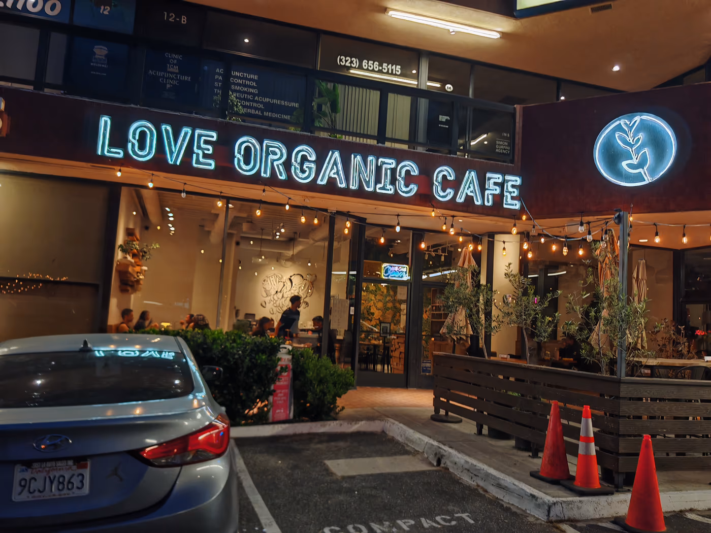 Love Organic Cafe photo 3