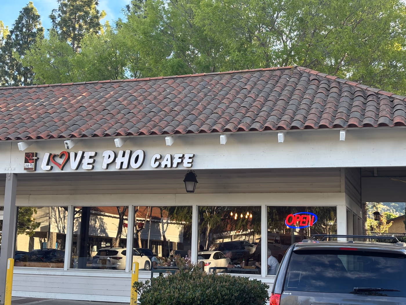 Love Pho Cafe