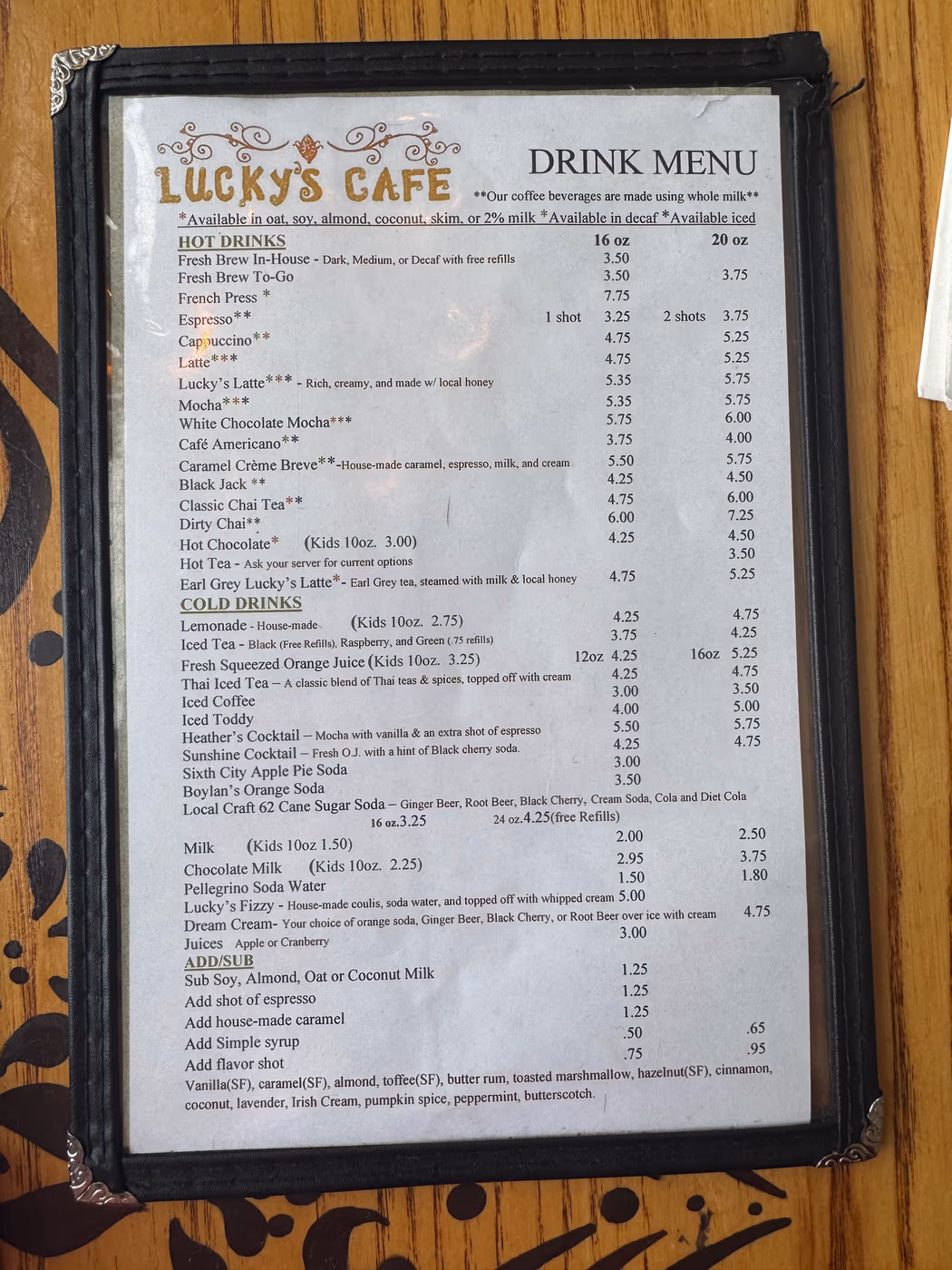 Lucky's Café photo 4
