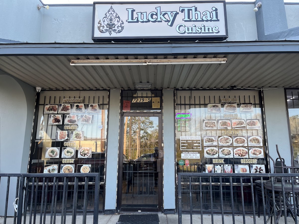 Lucky Thai Cuisine