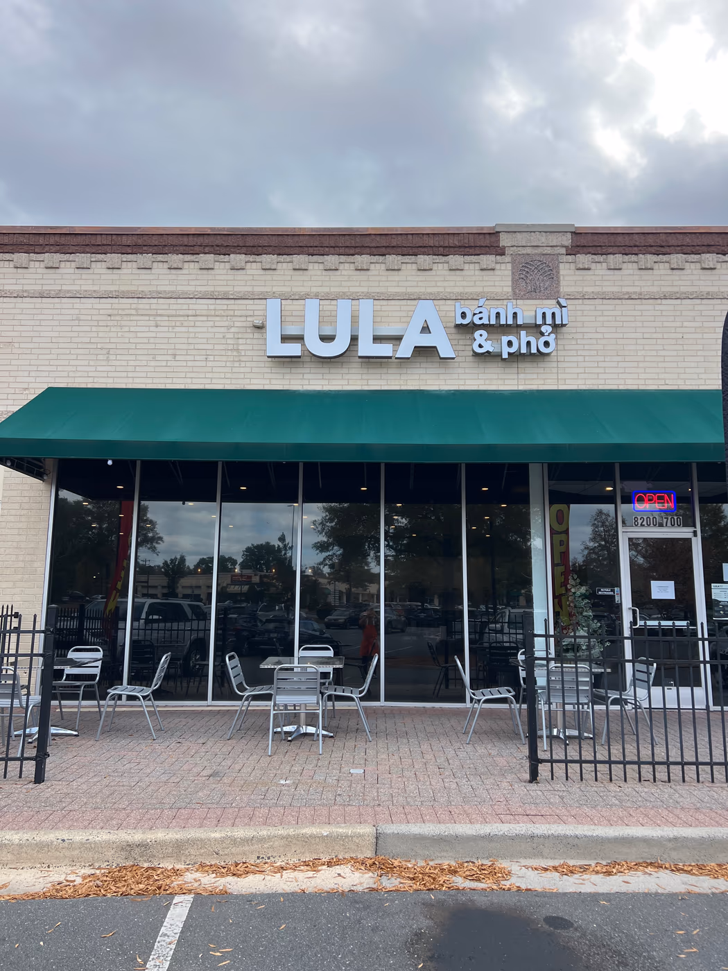 Lula Banh Mi & Pho (Arboretum)