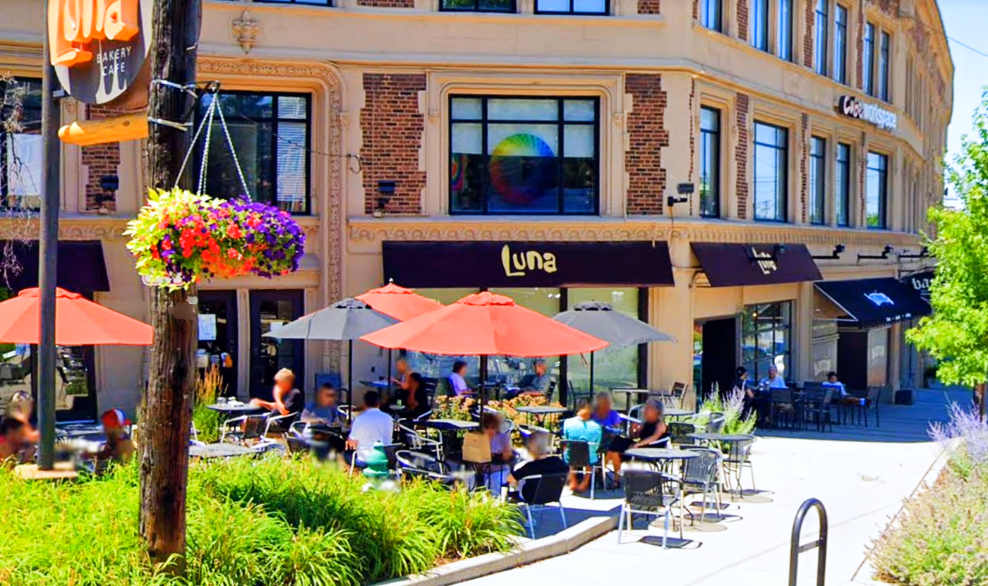Luna Bakery & Cafe