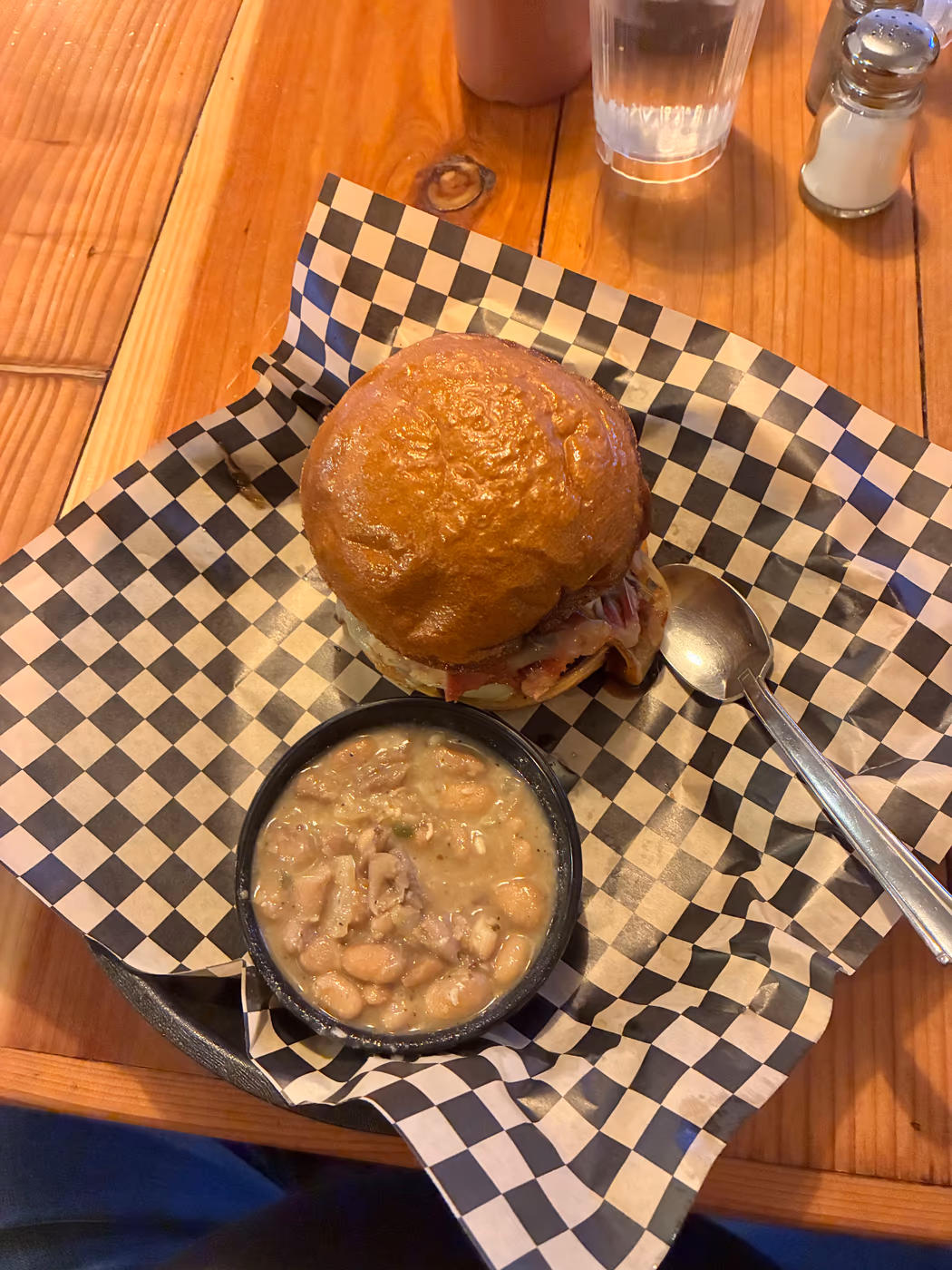 Mad Mac’s | Bar and Grill photo 2
