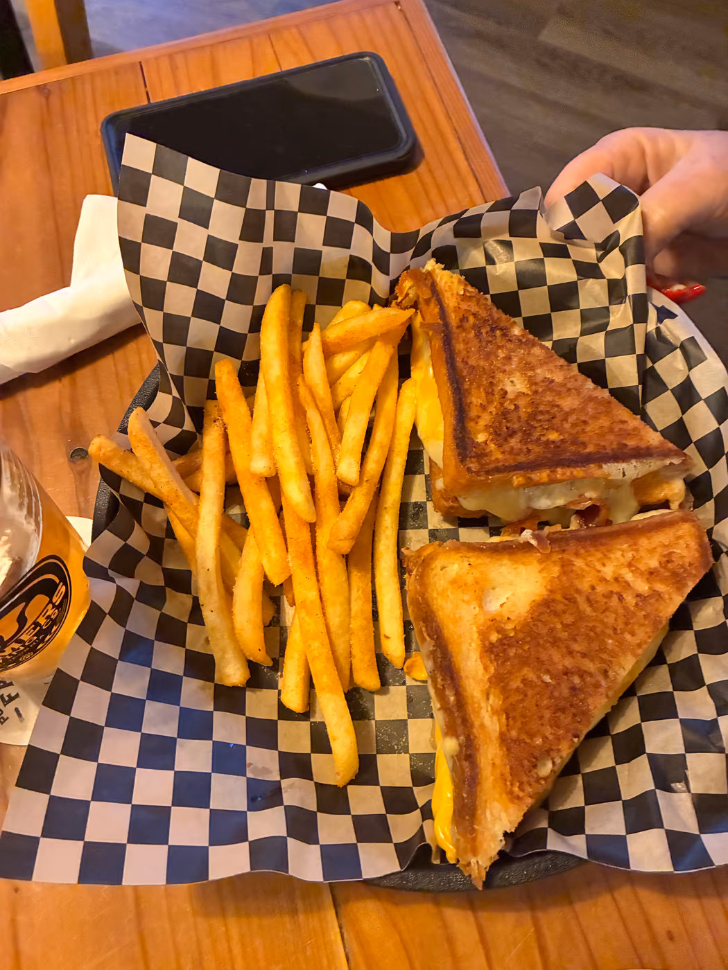 Mad Mac’s | Bar and Grill photo 3